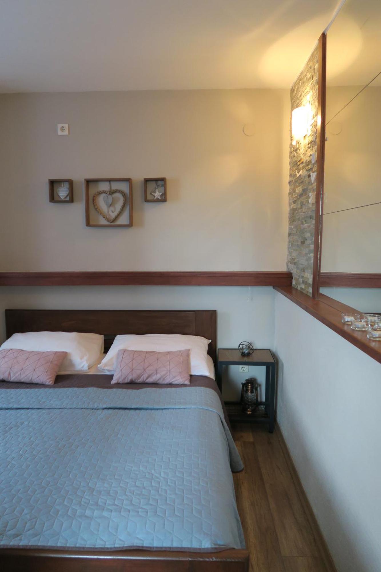 סלוניי Apartments And Rooms Stefanac מראה חיצוני תמונה